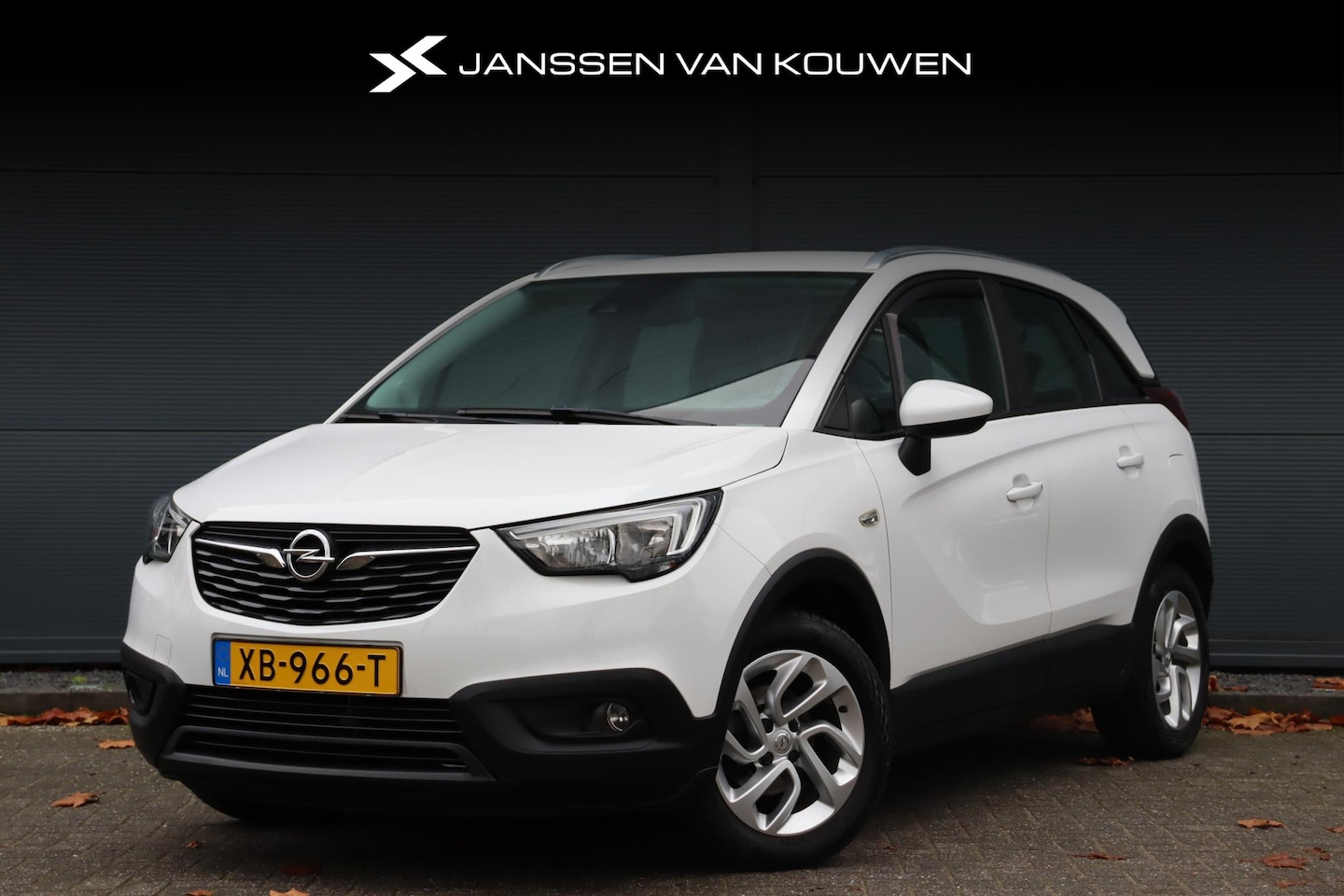 Opel Crossland X - 1.2 Innovation / Trekhaak / Navi / Carplay / - AutoWereld.nl