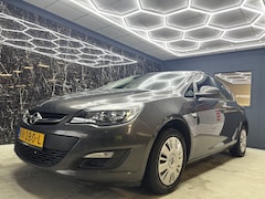 Opel Astra - 1.4 Turbo Design Edition