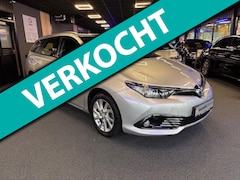 Toyota Auris Touring Sports - 1.8 Hybrid Aspiration | Automaat | Clima | Navi | Camera | Trekhaak | All-Season Banden |