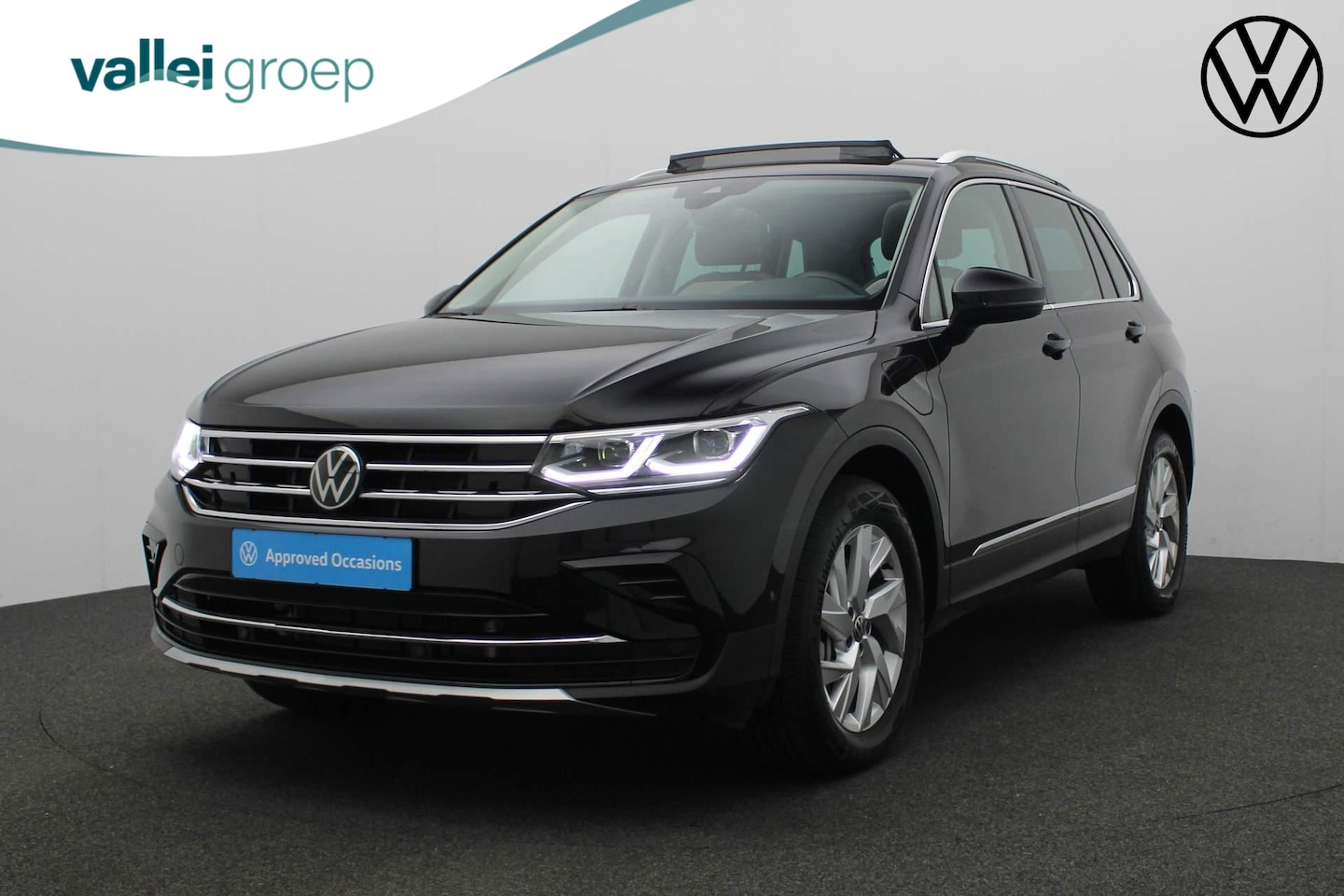 Volkswagen Tiguan - 1.4 TSI 245PK DSG eHybrid Elegance | Pano | IQ Light | Camera | Navi | ACC | Keyless - AutoWereld.nl