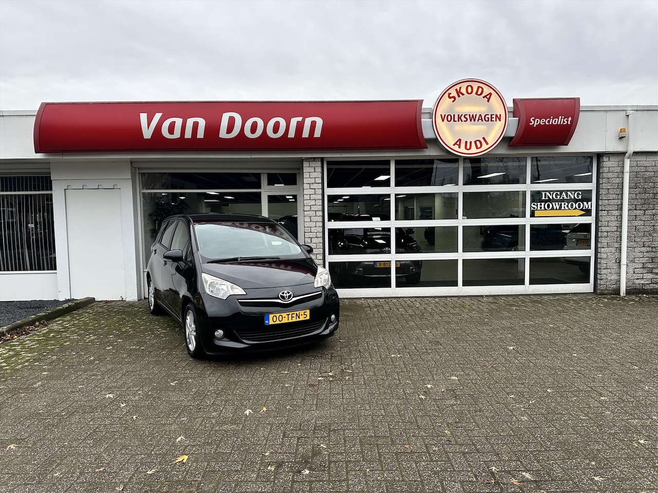 Toyota Verso S - 1.3 VVT-i Dynamic 1.3 VVT-i 99pk Dynamic - AutoWereld.nl