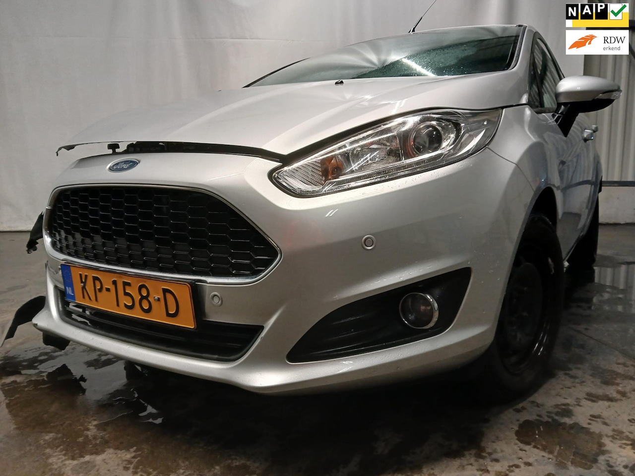 Ford Fiesta - 1.0 Style Ultimate - Airco - Export - Schade wok - AutoWereld.nl