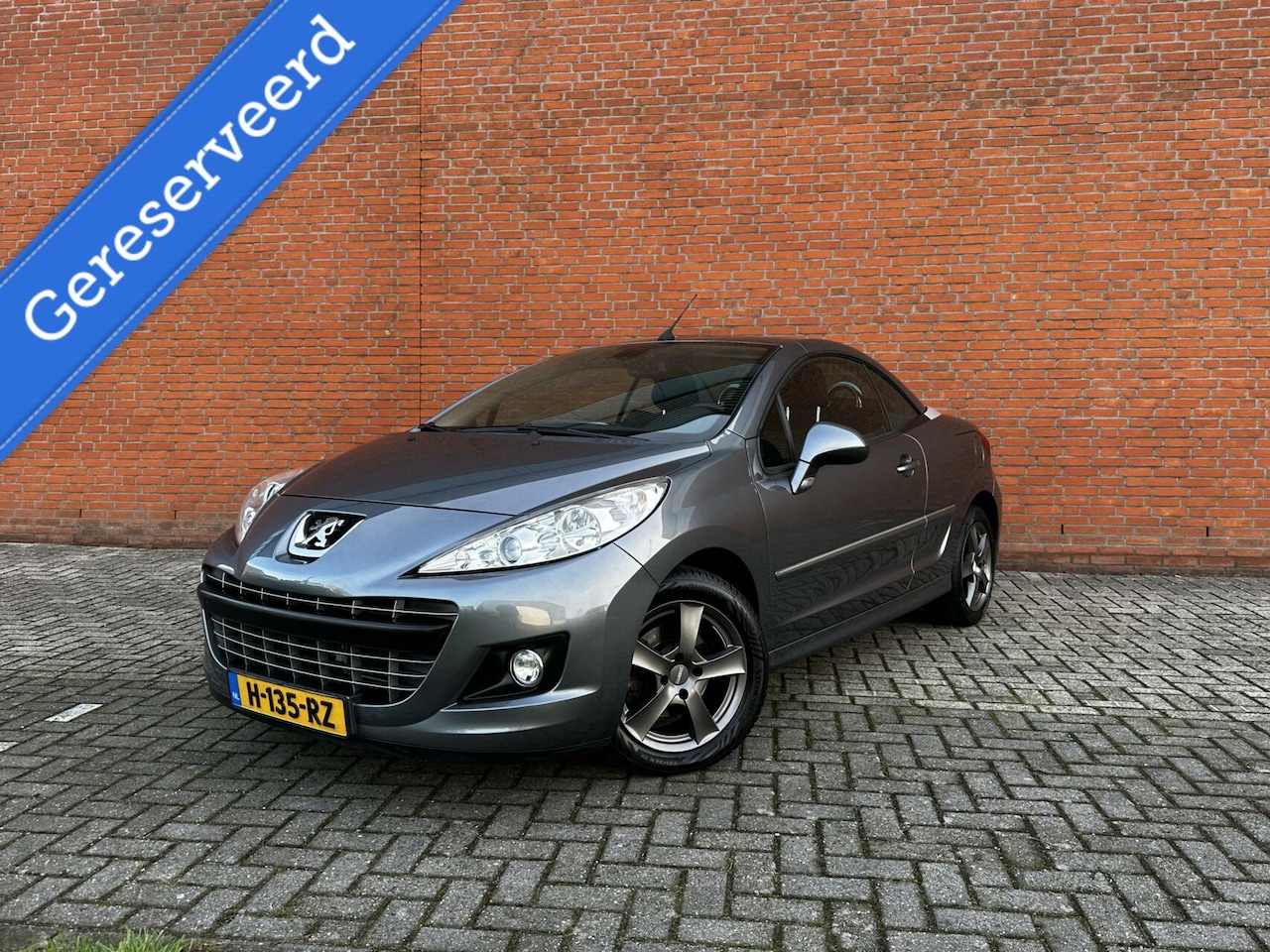 Peugeot 207 CC - 1.6 VTi Griffe|PARKEERSENSOREN |AIRCO - AutoWereld.nl