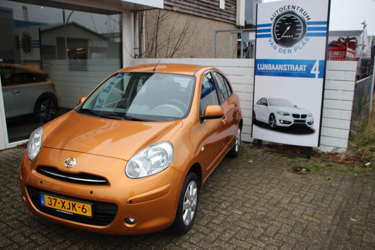 Nissan Micra - 1.2 Acenta LEDER - AutoWereld.nl