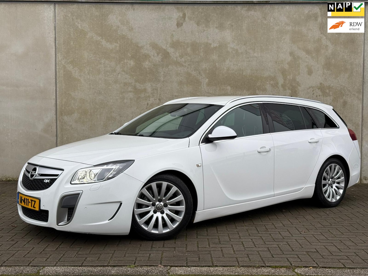 Opel Insignia Sports Tourer - 2.8 T OPC 4x4 2.8 T OPC 4x4, Recaro, VOL, - AutoWereld.nl