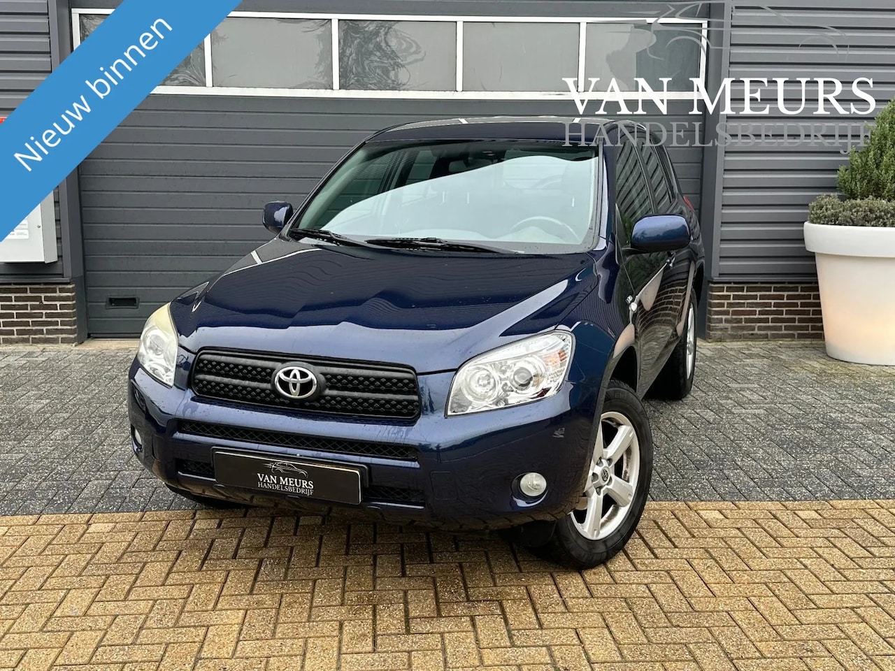 Toyota RAV4 - 2.2 D4D Linea Sol 2.2 D4D Linea Sol, airco, trekhaak, 4x4, apk 2-2025 - AutoWereld.nl