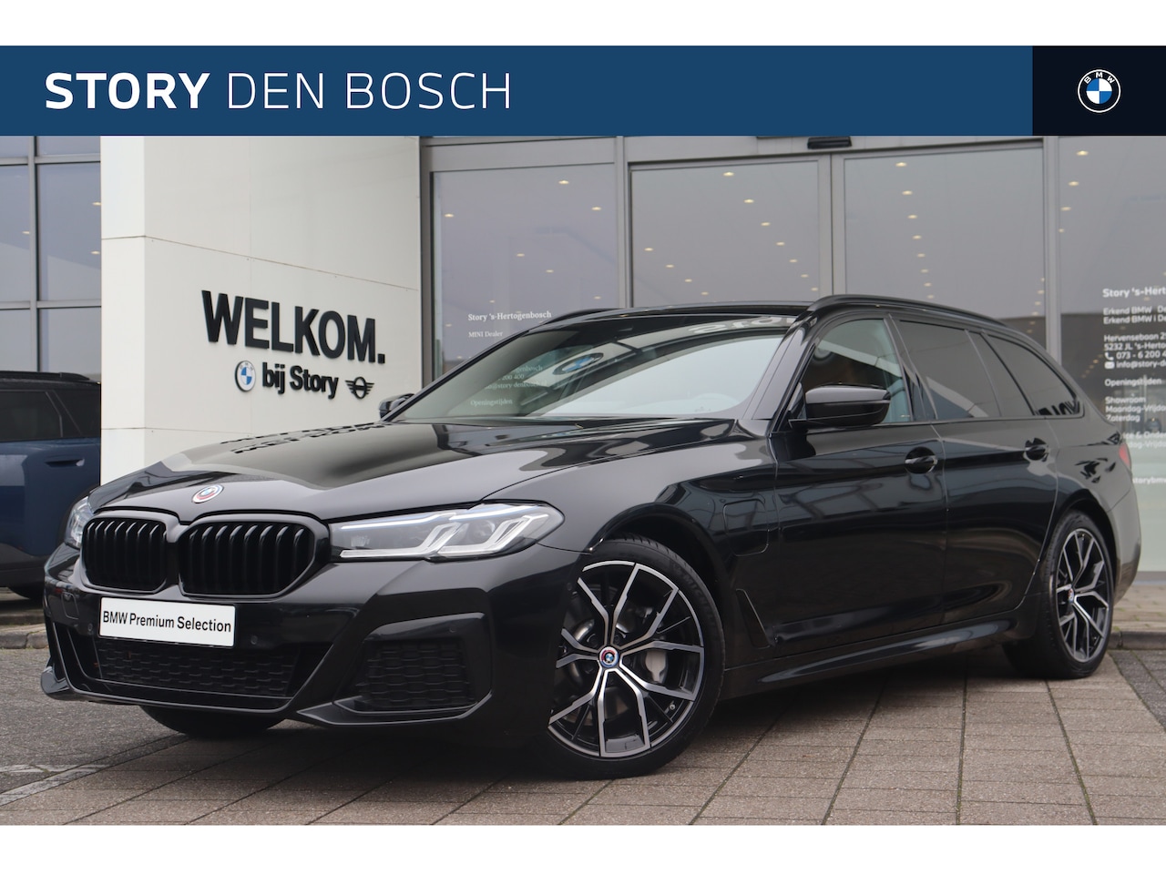 BMW 5-serie Touring - 530e High Executive M Sport Automaat / Live Cockpit Professional / Trekhaak /  Comfortstoe - AutoWereld.nl