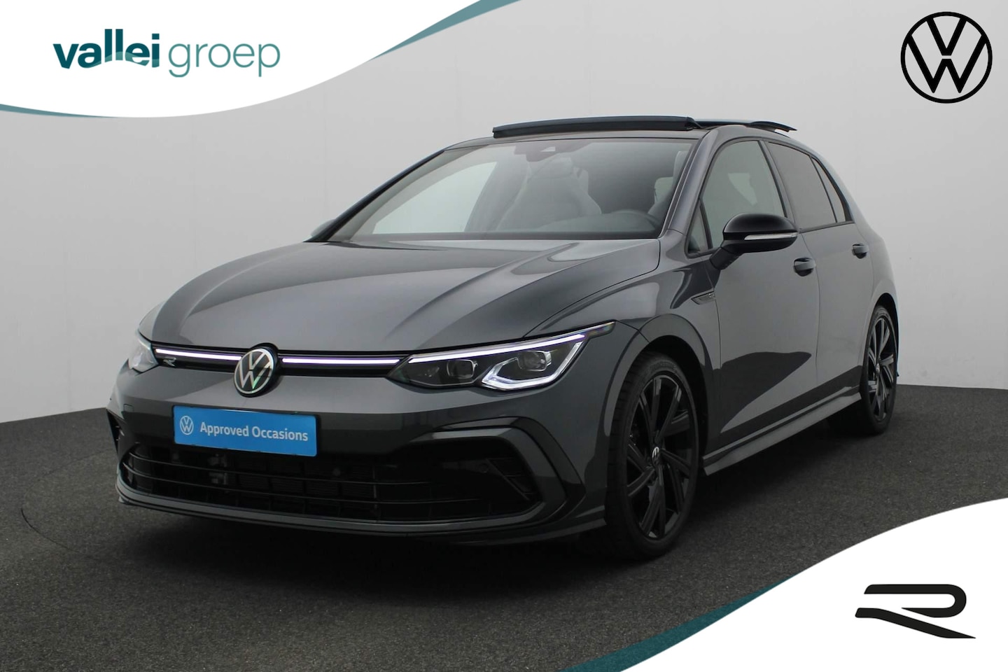 Volkswagen Golf - 1.5 eTSI 150PK DSG R-Line | Pano | Parkeersensoren voor/achter | Navi | Sportonderstel | A - AutoWereld.nl