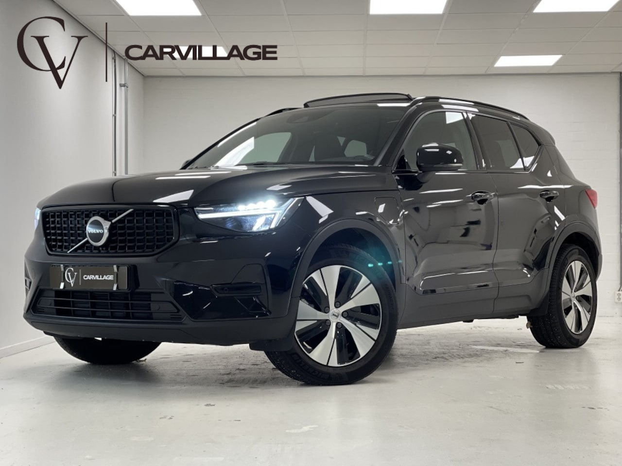 Volvo XC40 - 1.5 T4 Recharge Plus Dark | Harman/Kardon | Panoramadak | Memory - AutoWereld.nl