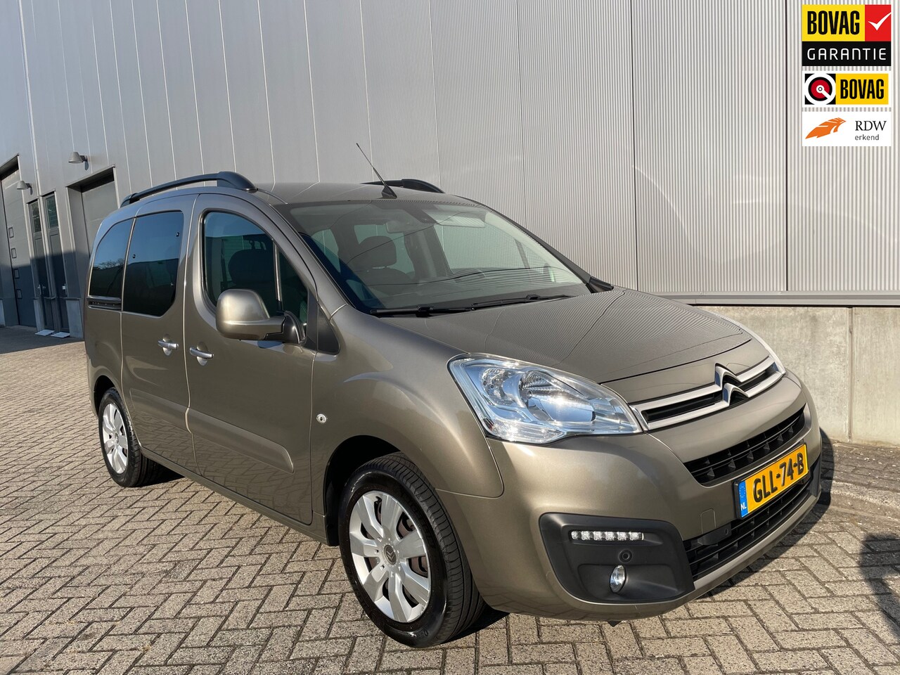 Citroën Berlingo - 1.2 PureTech XTR / Camera / Navigatie - AutoWereld.nl