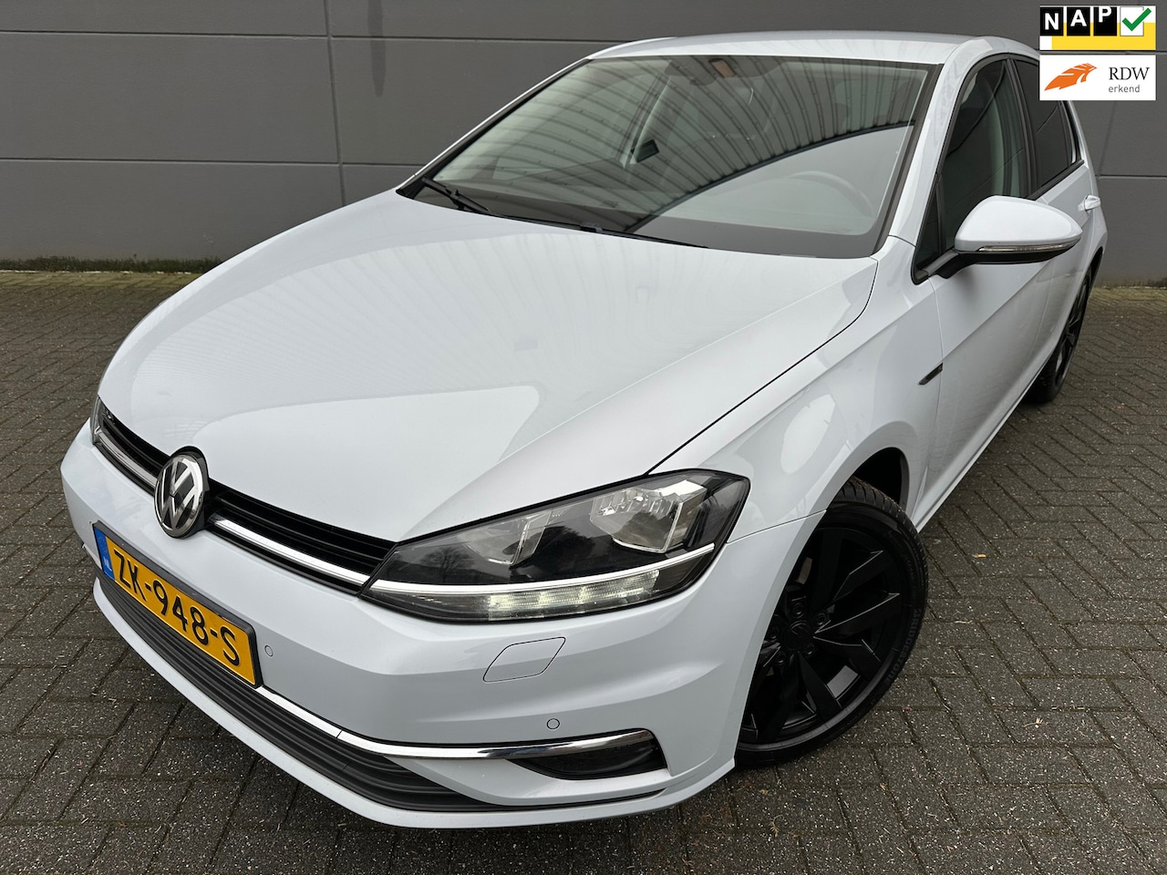 Volkswagen Golf - 1.0 BlueMotion*Automaat*Carplay1 EIGNAAR*CRUISE*NAVI*PARK SENSOREN*Regensensor - AutoWereld.nl