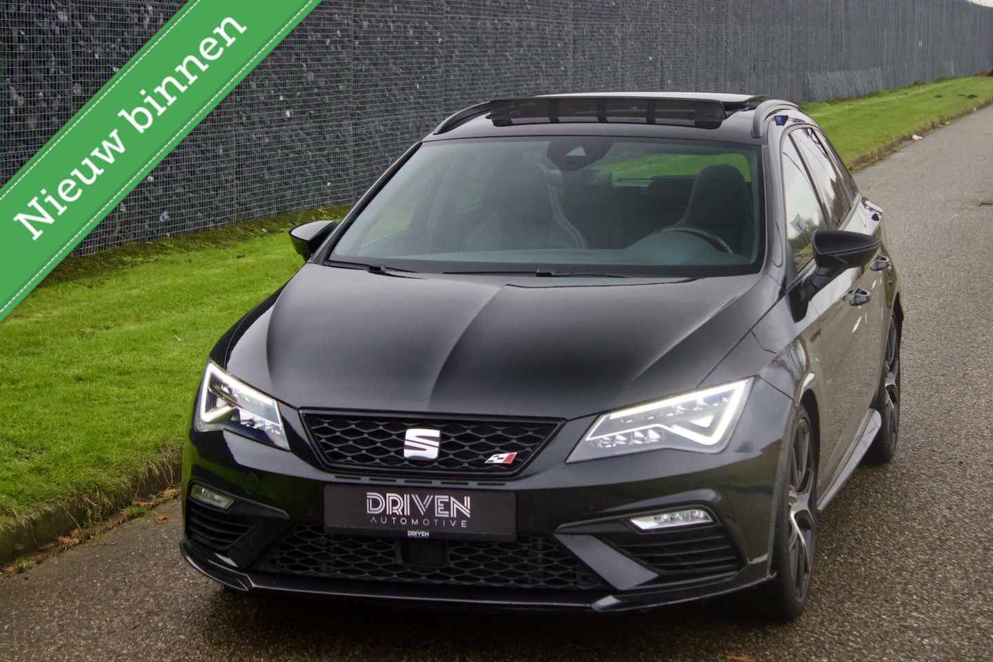 Seat Leon ST - CUPRA 300 4DRIVE | Pano - Beats - Uniek! - AutoWereld.nl