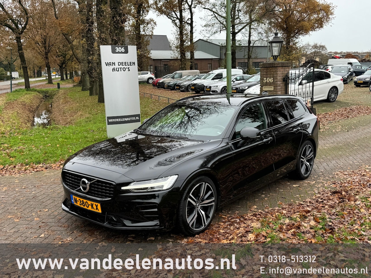 Volvo V60 - 2.0 B4 R-Design 2.0 B4 R-Design - AutoWereld.nl