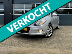 Hyundai i30 CW - 1.6i Blue Dynamic|Jaar APK|Nette auto|