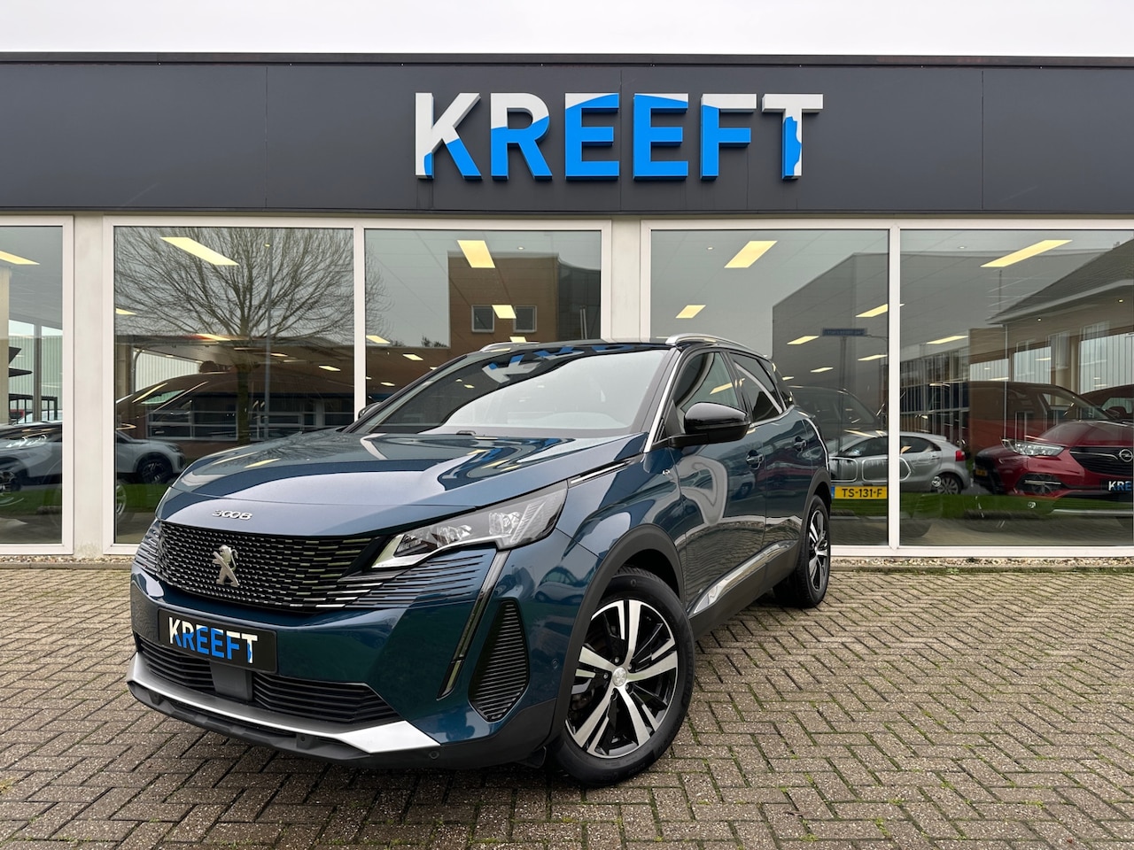 Peugeot 3008 - 1.2 PureTech Allure Pack Navi, Camera, App connect - AutoWereld.nl