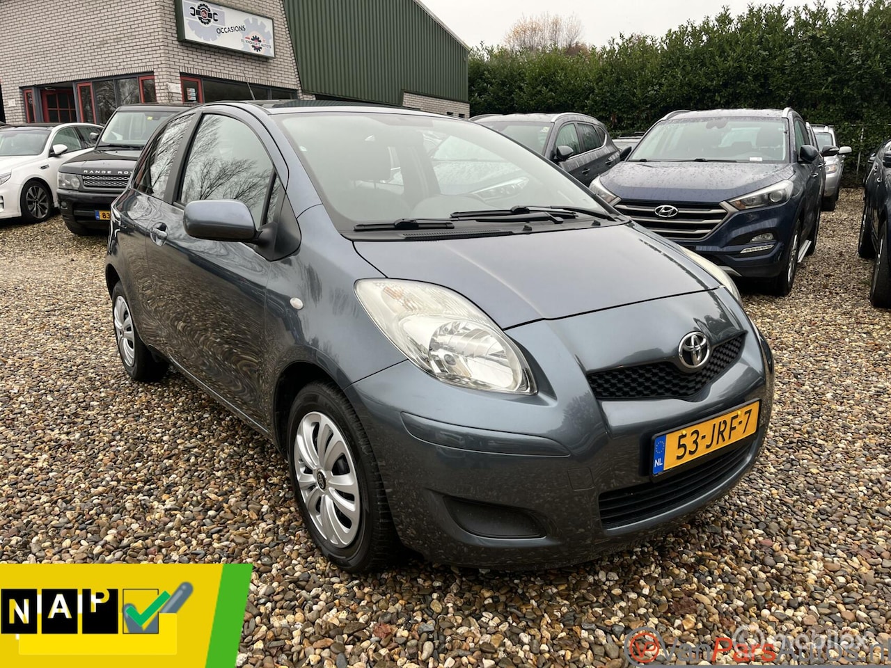 Toyota Yaris - 1.3 VVT-i Aspiration 1.3 VVTi Aspiration,Automaat,Airco,2de eigenaar - AutoWereld.nl