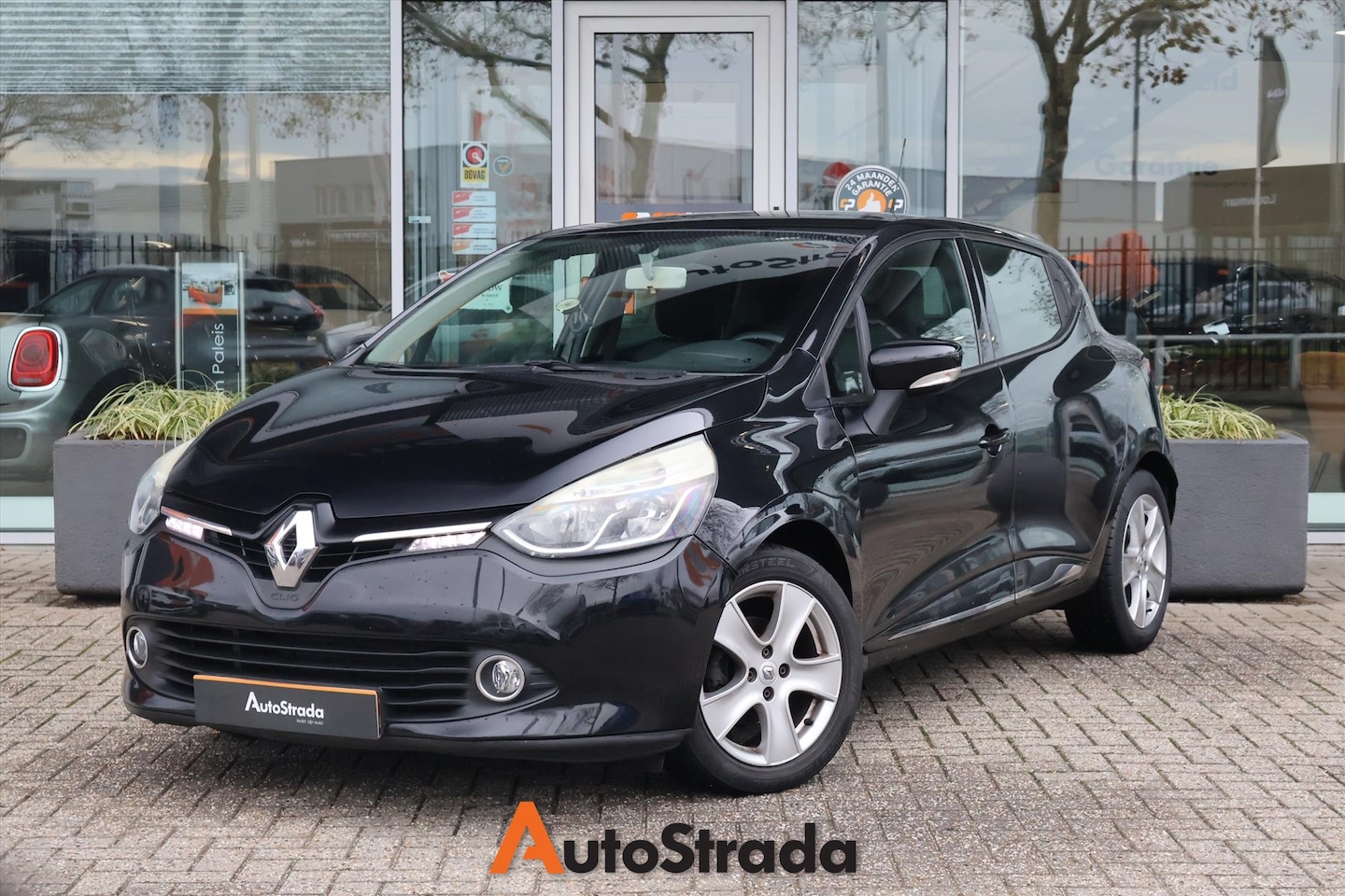 Renault Clio - 0.9 TCe Expression 90PK 5-DRS I Bluetooth I Cruise I Airco I NAP - AutoWereld.nl