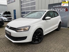 Volkswagen Polo - 1.4-16V Comfortline Automaat / Airco / Cruise / PDC