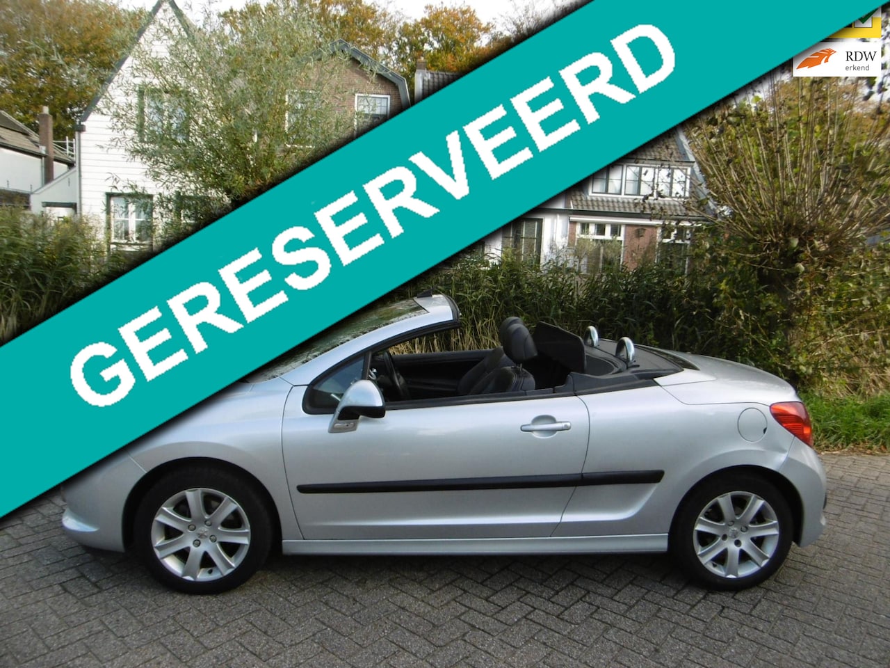 Peugeot 207 CC - 1.6 VTi 120pk Leder Clima 150.000km NAP Historie - AutoWereld.nl