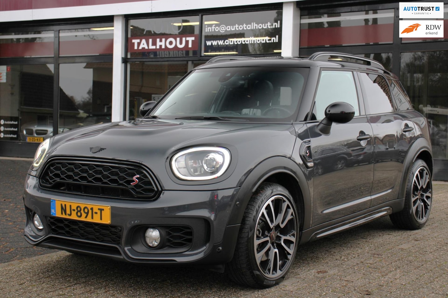 MINI Countryman - 2.0 Cooper S Chili JCW - Panoramadak - Automaat - Harman Kardon - HUD - NL auto - AutoWereld.nl