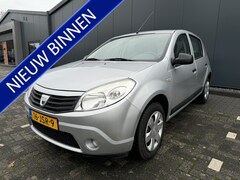 Dacia Sandero - 1.2 Ambiance HOGE INSTAP. ZEER NET. NW. APK. AIRCO.RIJKLAAR