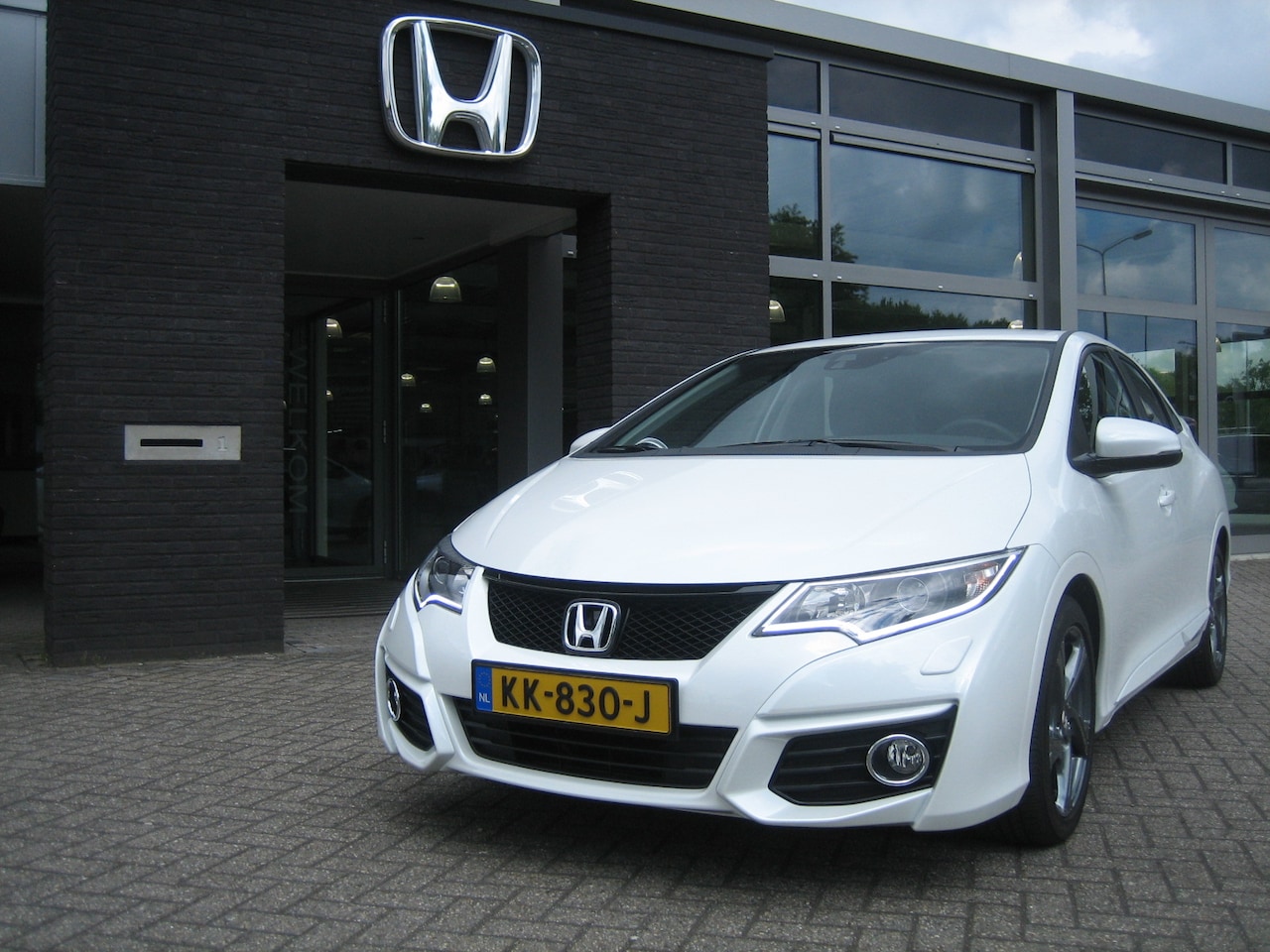 Honda Civic - 1.4i 100pk X-EDITION Rijklaar - AutoWereld.nl