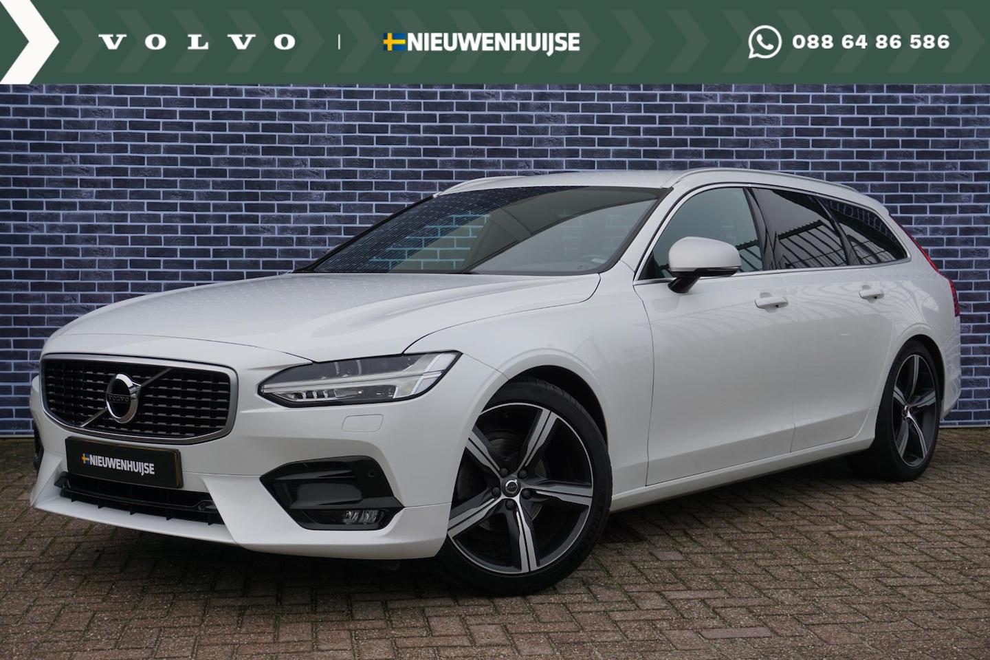 Volvo V90 - 2.0 D4 R-Design 190PK | Trekhaak | Adaptive cruise control | verwarmde voorstoelen | zitvl - AutoWereld.nl