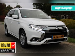 Mitsubishi Outlander - 2.4 PHEV 240pk Pure ECC/navi/cruise/camera/trekhaak