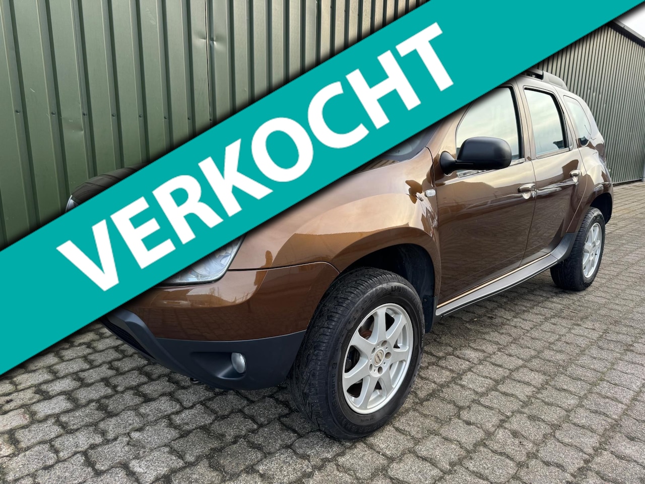 Dacia Duster - 1.6 Lauréate 2wd Incl Nieuwe Apk ! - AutoWereld.nl