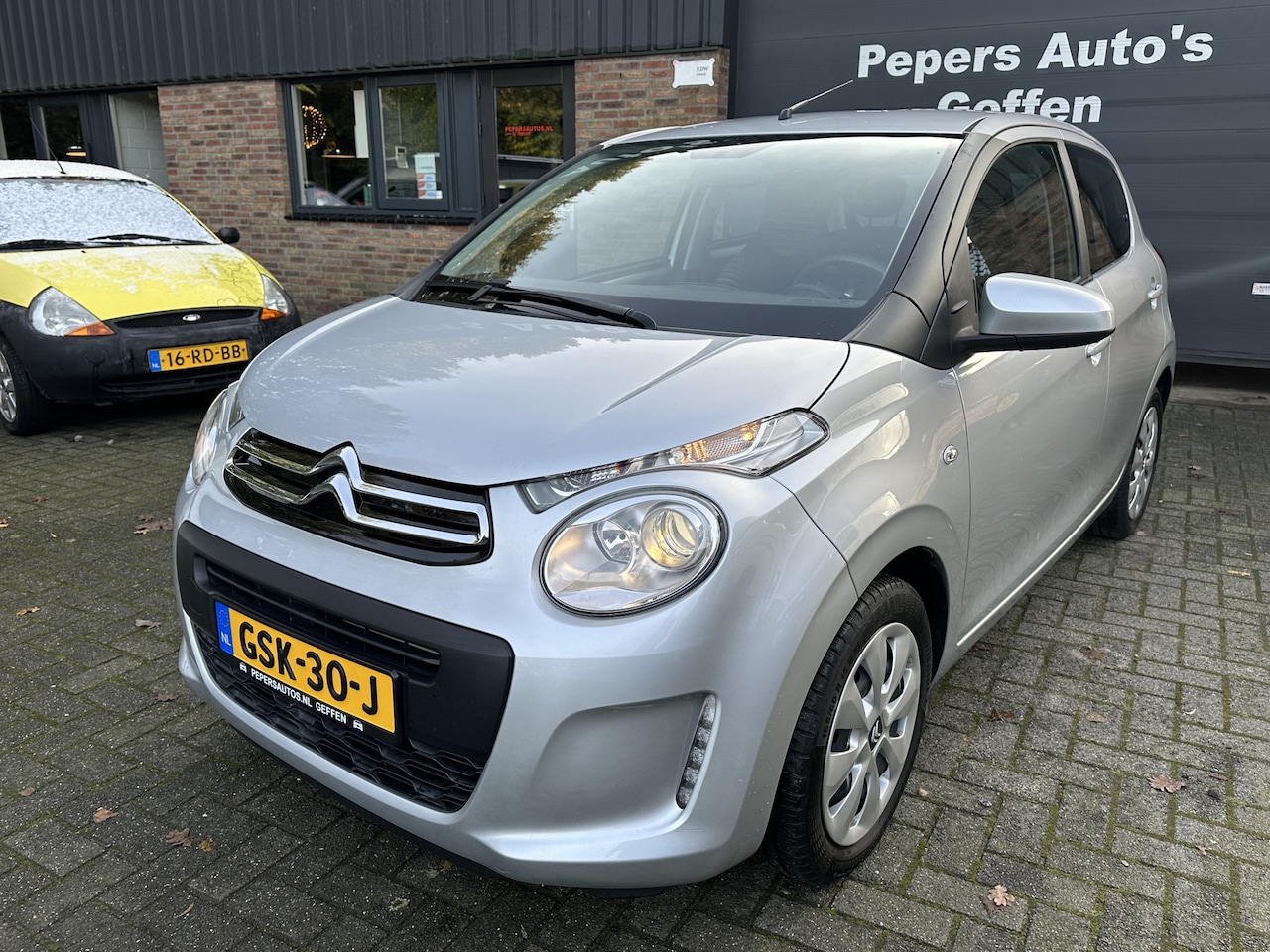 Citroën C1 - 1.0 VTi Climate Ctrl. Carplay Camera Stoelverwarming - AutoWereld.nl