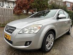 Kia Cee'd - 1.4 X-ecutive Airco Nette Auto