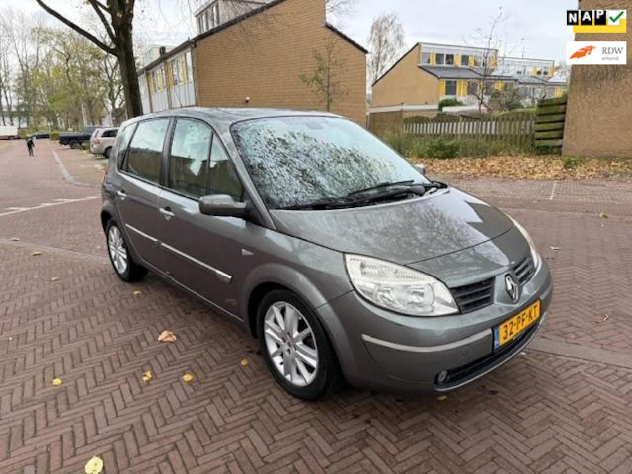 Renault Scénic - AUTOMAAT / 146.000 NAP / Koopje - AutoWereld.nl