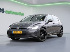 Volkswagen Golf - GOLF 2.0 Life | AUTOMAAT | STUURWIEL VERWARMD | CRUISE CONTROL | TREKHAAK |