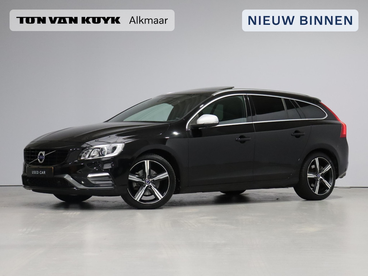 Volvo V60 - T4 Automaat Business Sport R-Design / Trekhaak / Standkachel / On call / Schuif-/kanteldak - AutoWereld.nl