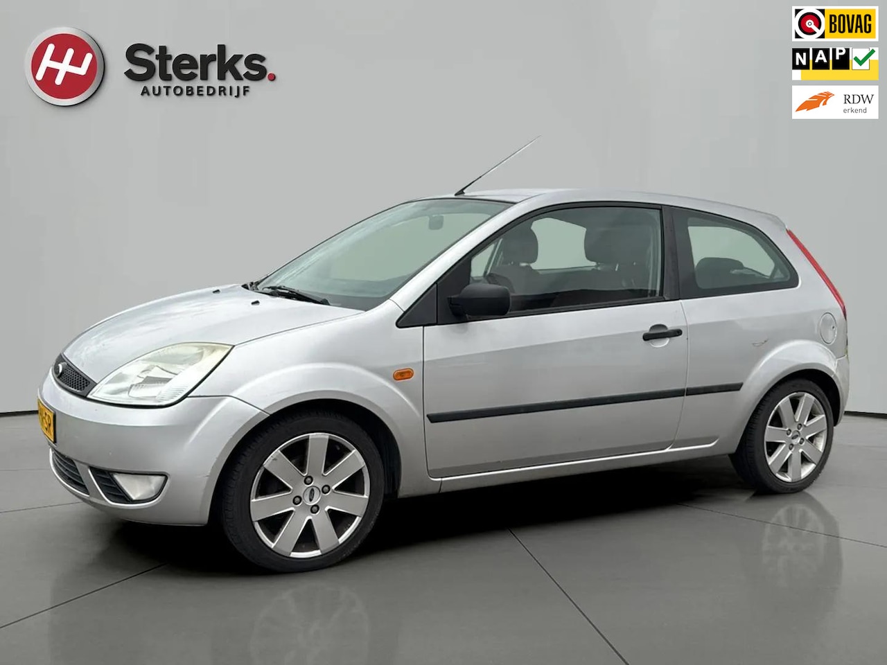 Ford Fiesta - 1.3 Futura NIEUWE KOPPELING APK 10-2025 - AutoWereld.nl