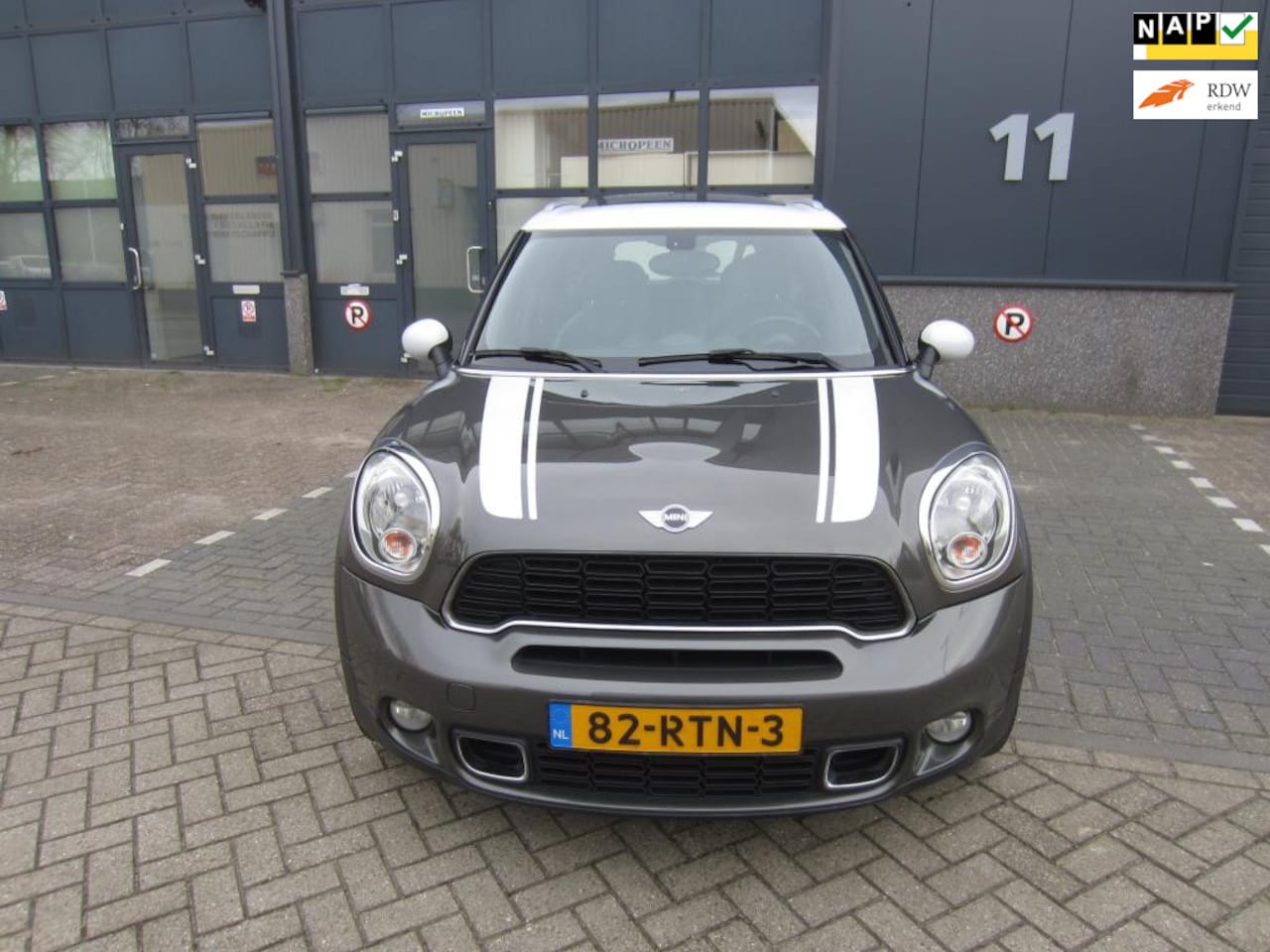 MINI Countryman - Mini 1.6 Cooper S Pepper 2011 Open Dak|Aut.|Leer|Navi|NAP! APK! - AutoWereld.nl