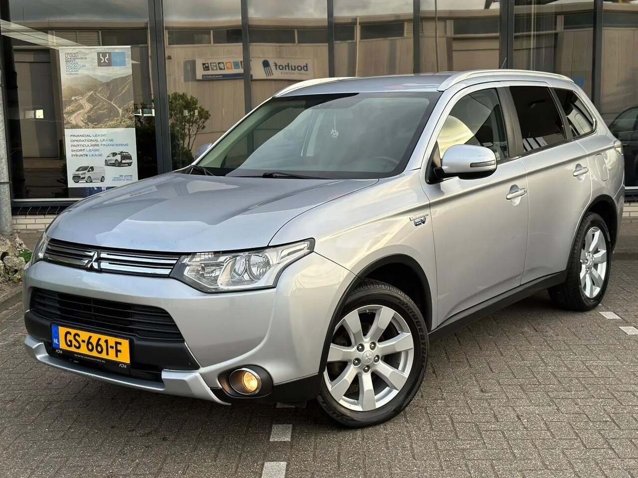 Mitsubishi Outlander - 2.0 PHEV Business Edition X-Line 2.0 PHEV Business Edition X-Line - AutoWereld.nl