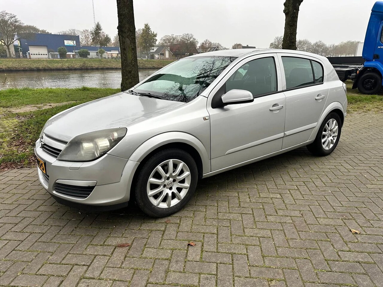 Opel Astra - AutoWereld.nl