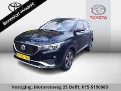 MG ZS - EV Luxury 45 kWh NU NOG 2.000, - SUBSIDIE .1e EIG. ACCU 94 % PANORAMADAK.KEYLESS.LEDER TOT