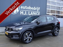 Volvo XC40 - 2.0 T4 AWD R-Design