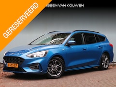 Ford Focus Wagon - Titanium Business 1.0 125 pk / Trekhaak / Camera / Stoelverwarming