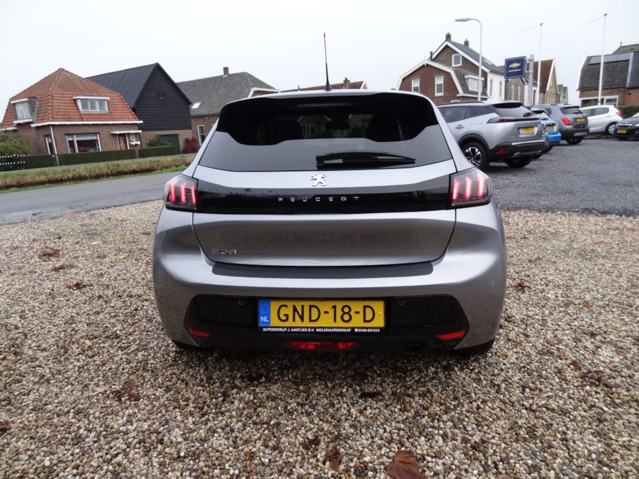 Peugeot 208 - 1.2 PT Aut. Allure Pack Navigatie