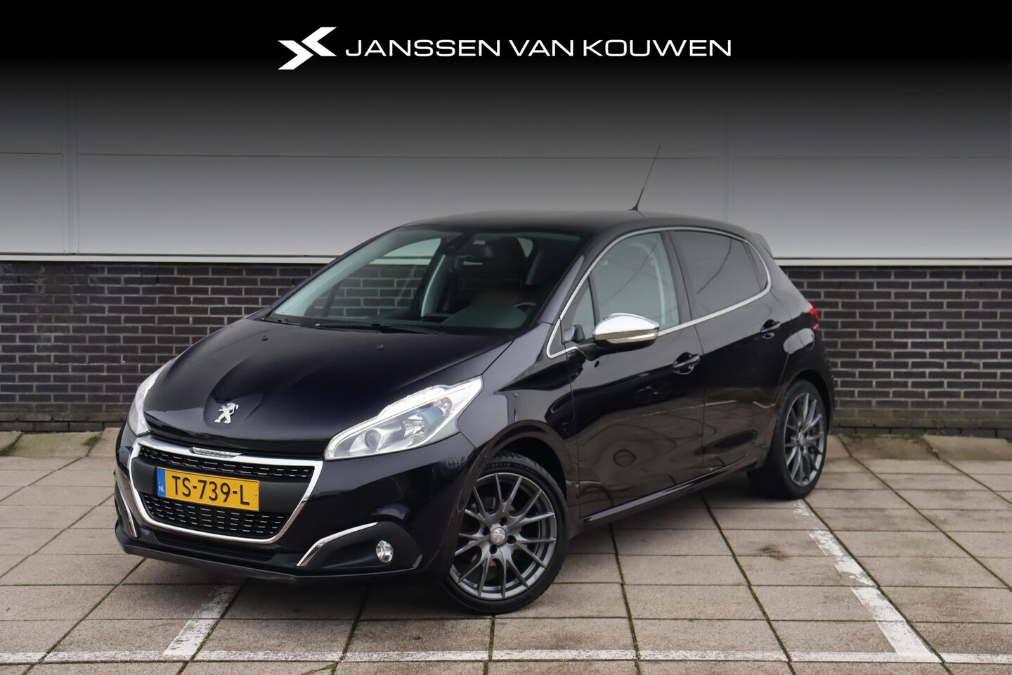 Peugeot 208 - 1.2 PureTech Allure *Automaat  *Leder * Navigatie - AutoWereld.nl