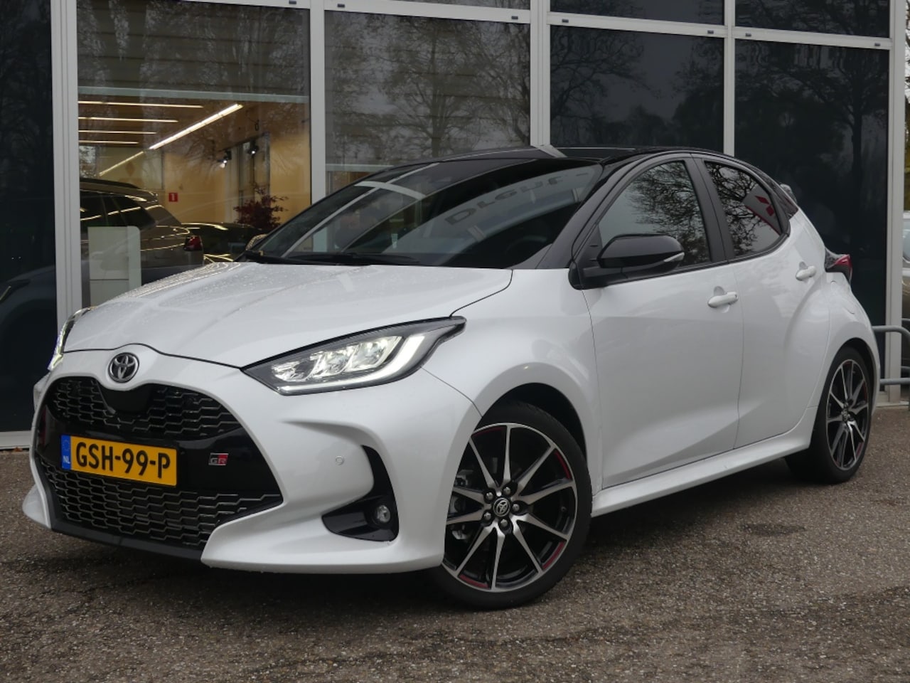 Toyota Yaris - 1.5 Hyb. GR Sport - AutoWereld.nl