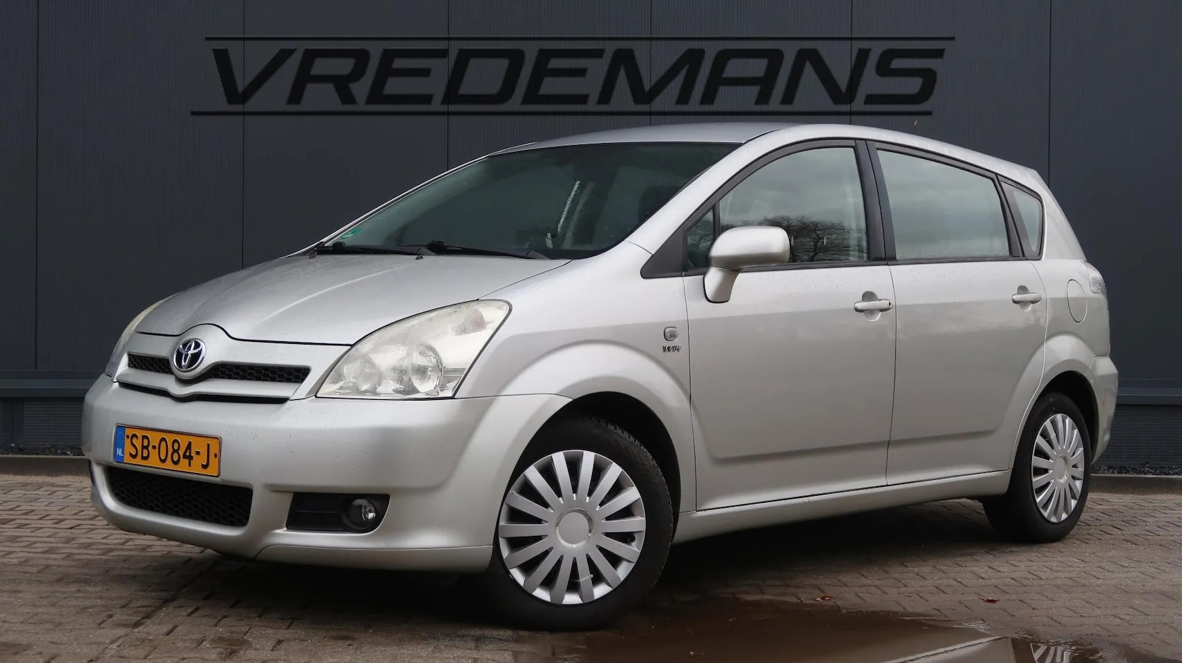 Toyota Corolla Verso - 1.8 VVT-i Terra 7p. 1.8 VVT-i Terra 7p. - AutoWereld.nl