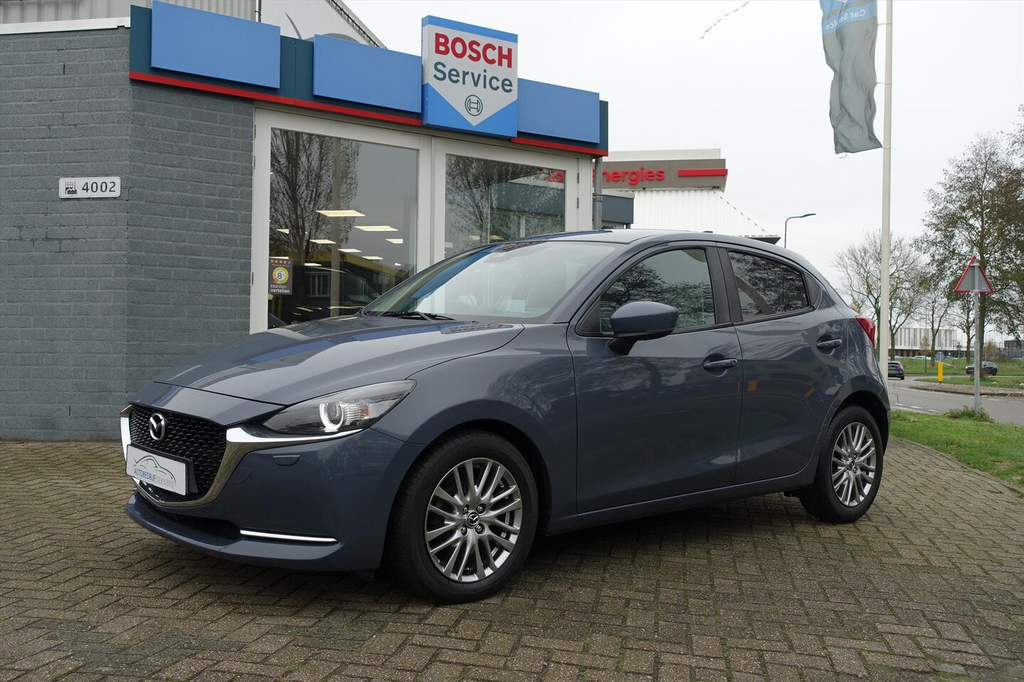 Mazda 2 - 1.5 SKYACTIV-G 90PK 100 YEAR EDITION | CAMERA | CARPLAY | LED | STUURVERW | STOELVERW | HU - AutoWereld.nl