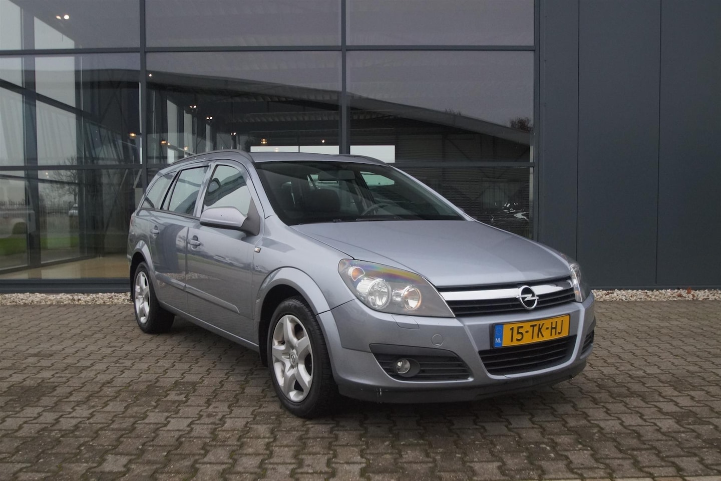 Opel Astra - 1.6 Handgeschakeld | Trekhaak | Radio - AutoWereld.nl