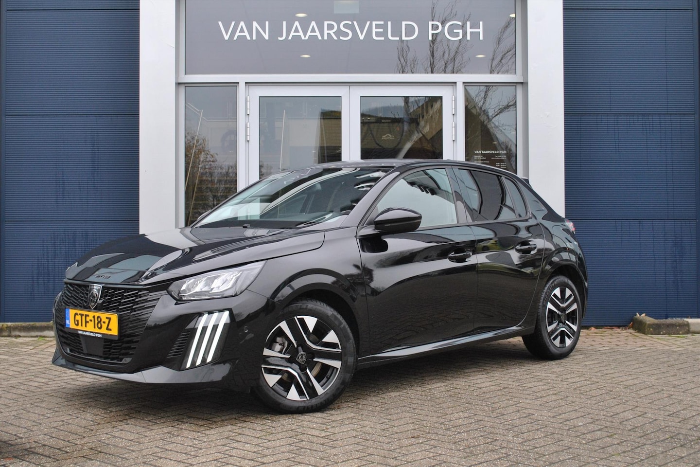 Peugeot 208 - 1.2 PureTech 100pk Allure / camera / verw.stoelen - AutoWereld.nl