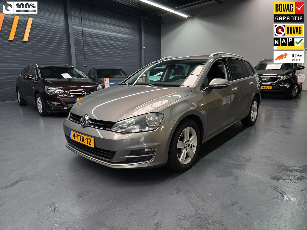 Volkswagen Golf - 1.4 TSI Comfortline AUTO PARK ALCANTARA NAVI BLUETOOTH NAP NL AUTO - AutoWereld.nl