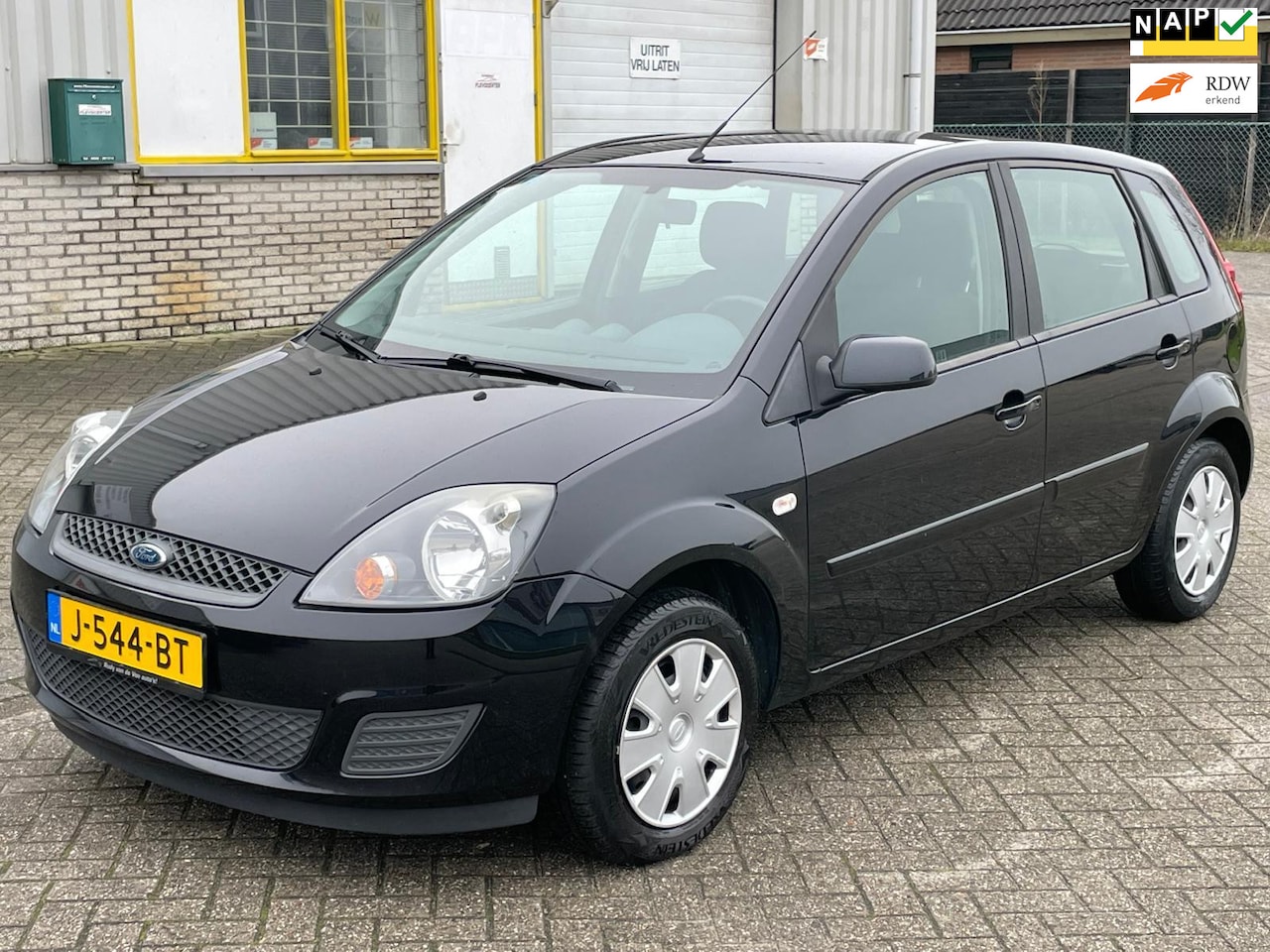 Ford Fiesta - 1.4 I 16V 80 PK Bj 2008 Futura 5 Deurs Airco Elec.Pakket Trekhaak Extra,s - AutoWereld.nl